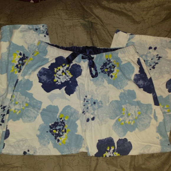 Winter PJs Bundle - Picture 2 of 3