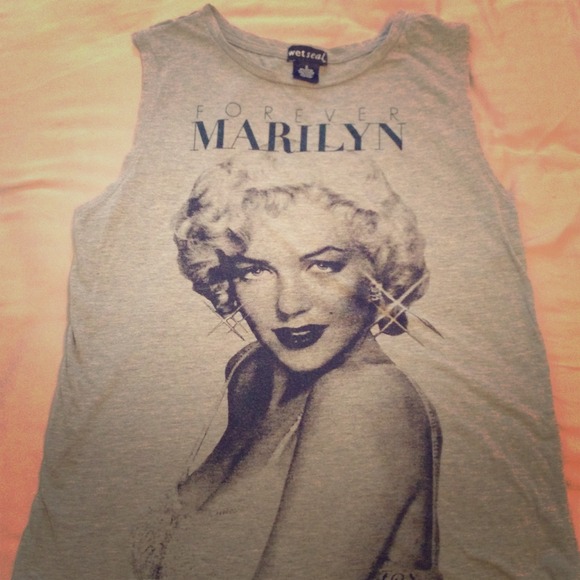 Marilyn top - Picture 1 of 1