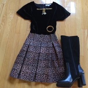A fabulous Leopard bandage skirt by Honey Punch!