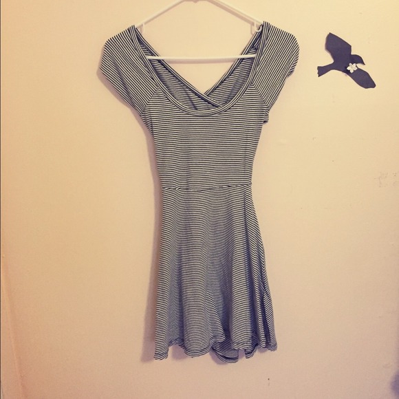 💥Brandy Melville Stripped Bethan Dress