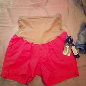 Maternity shorts
