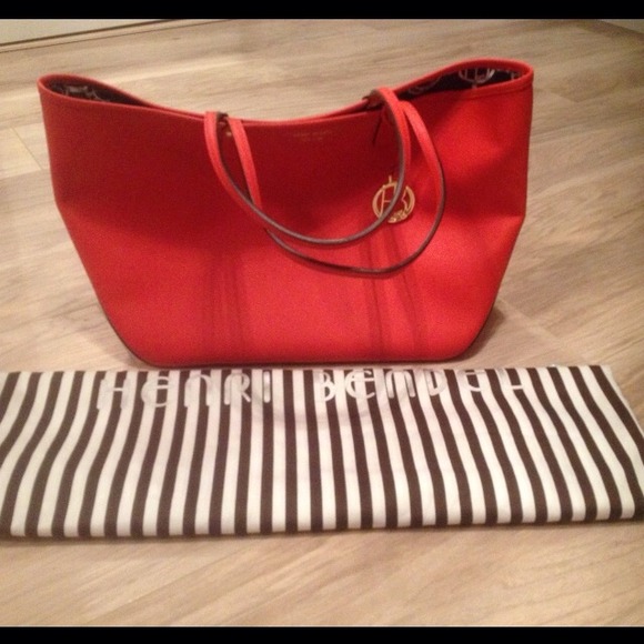 SOLD Henri bendel bag new without tag