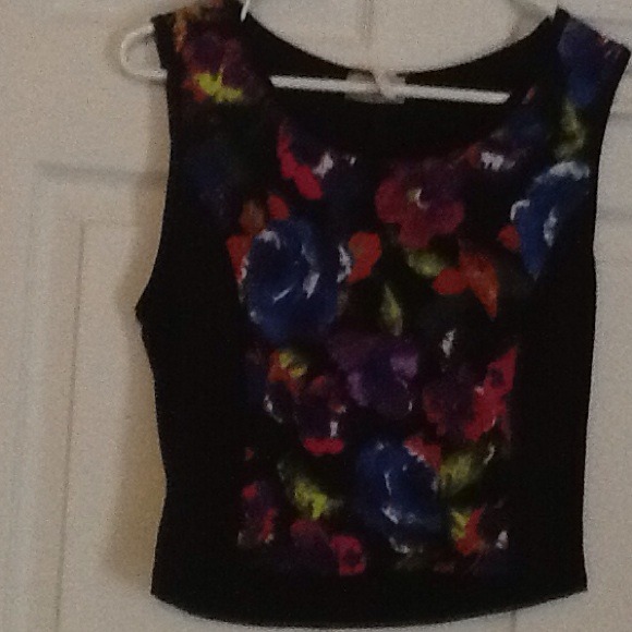 Junior Free Kisses crop top - Picture 3 of 4