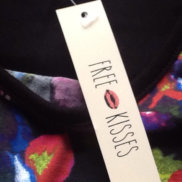 Junior Free Kisses crop top - Picture 4 of 4