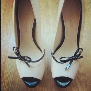 Enzo pumps with bow