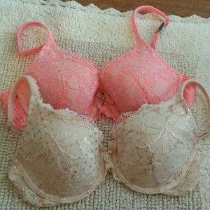 Two Brand NEW Victoria s Secret 34 B Bras