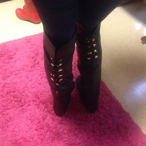 Black riding boots