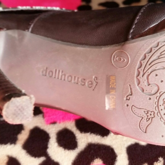 **BUNDLED** Dollhouse Booties! - Picture 4 of 4