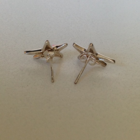 NEW Silver starfish nautical star studs earrings - Picture 2 of 2