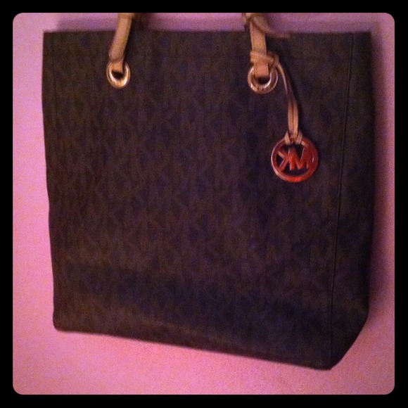 Authentic Michael Kors Handbag