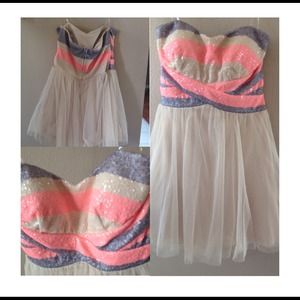 Homecoming dress! WORN ONCE! Negotiable price!😊