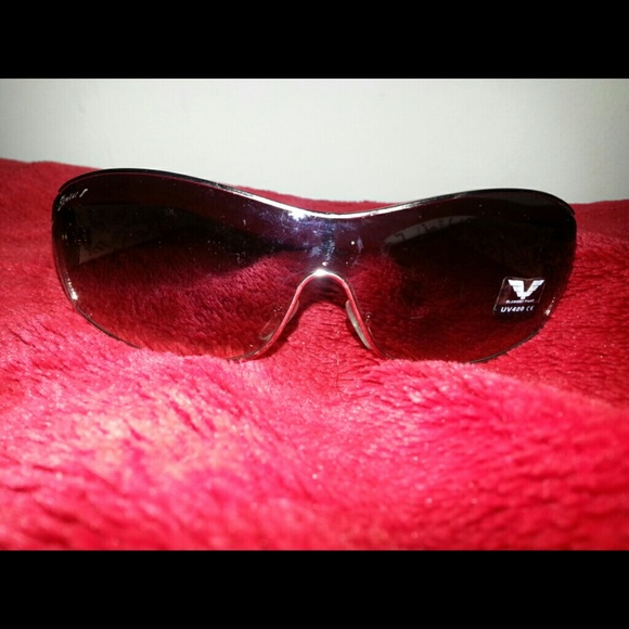 Sunglasses - Picture 2 of 4