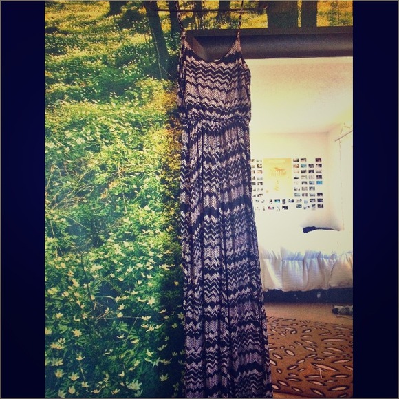 Chevron print maxi dress