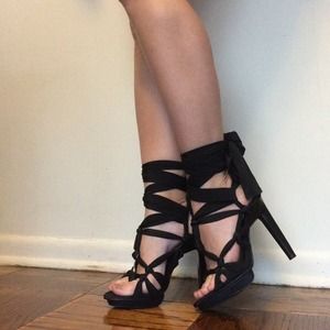 New BCBG MAXAZRIA sandals