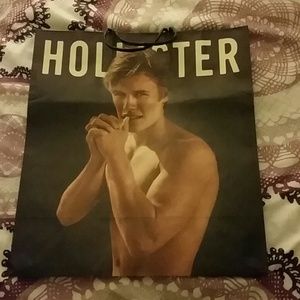 🚫SOLD🚫 Hollister gift bag