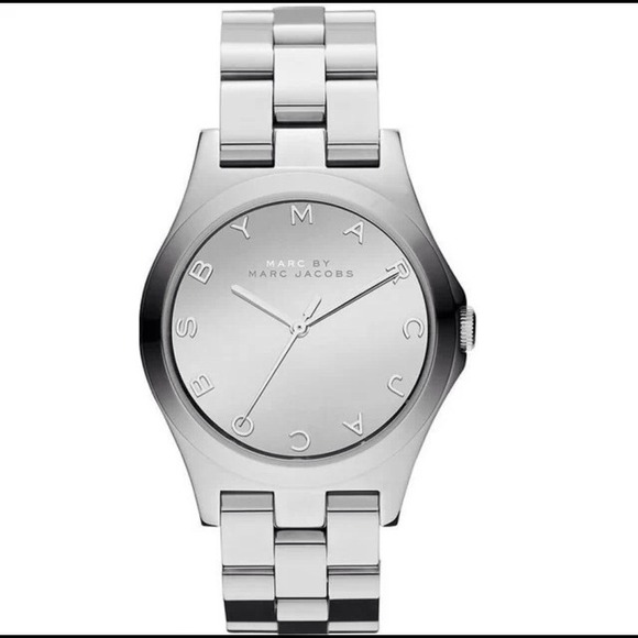 AUTHENTIC MARC BY MARC JACOBS
MBM3210  WATCH