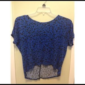 Blue animal print top
