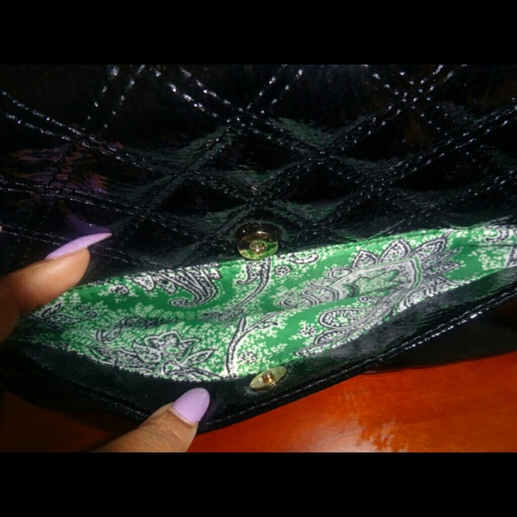 Prefect medium quilted shoulder bag - Picture 4 of 4