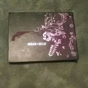 Urban decay ammo palette