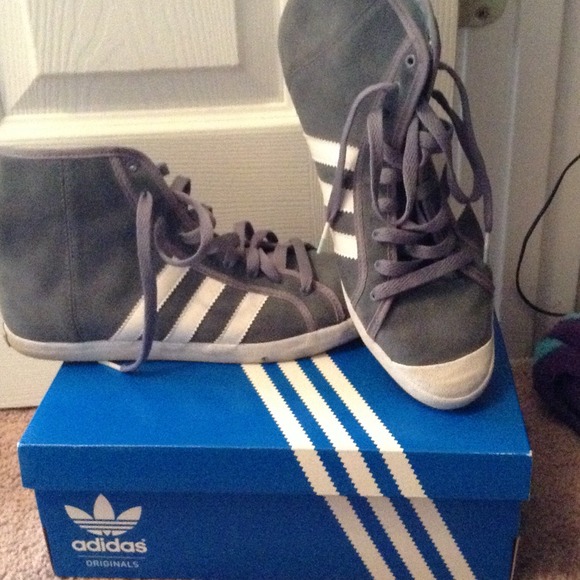 High top Adidas. Grey and white. Super cute