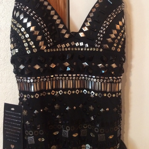 Dress - Picture 2 of 3