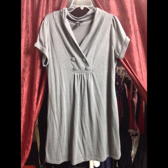 Gray short sleeve dress