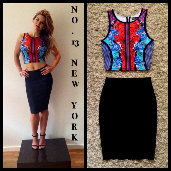 Printed cropped top and black pencil skirt.