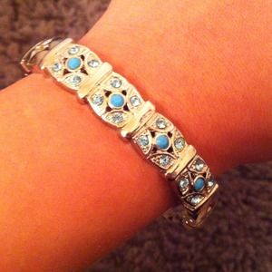 Blue jewel bracelet