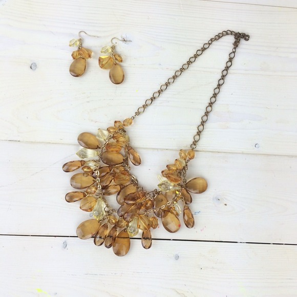 Jewelry - Amber Jeweled Statement Necklace & Earrings Jewelry - Amber Jeweled Statement Necklace & Earrings