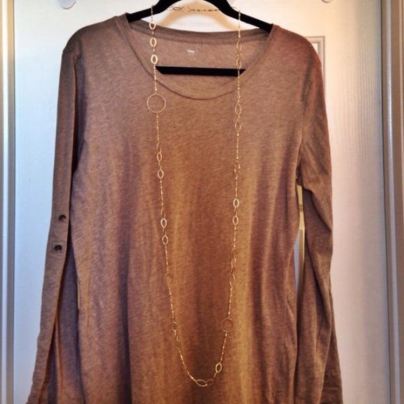 ❌SOLD❌Long, versatile gold chain - Picture 2 of 4