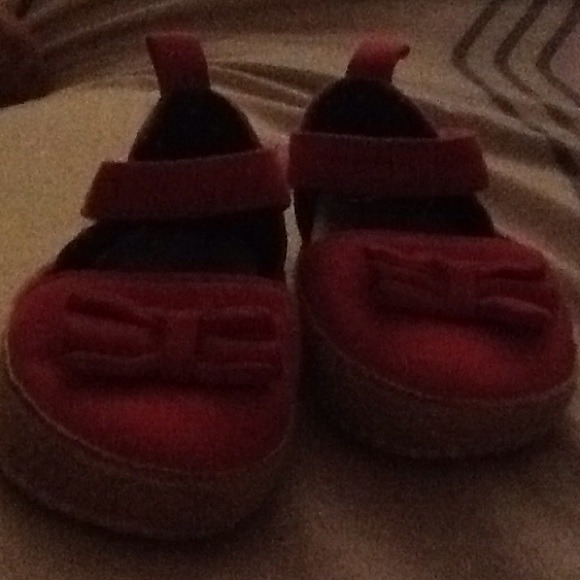 Rose pink baby girl shoes