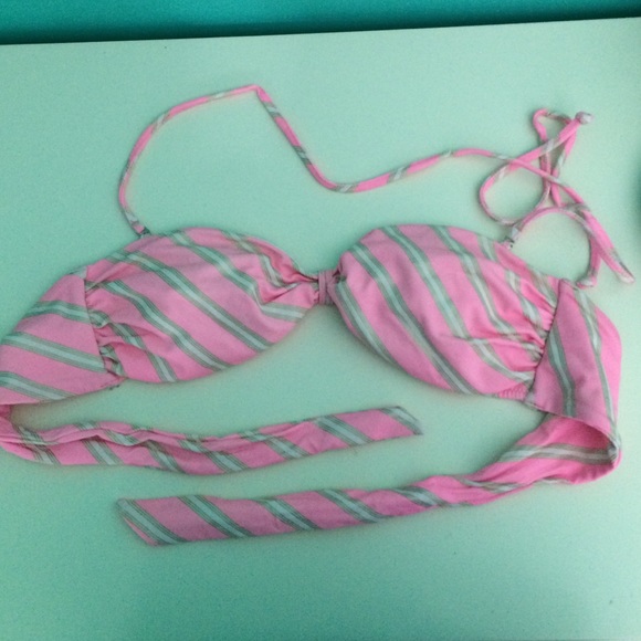 Victoria's Secret Bikini Top⭐️