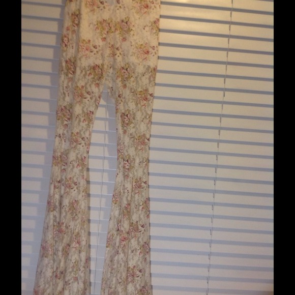 Brandy Bellbottoms 😍 - Picture 2 of 2