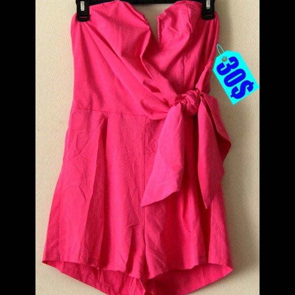 Super cute pink jumper with a side bow - Picture 1 of 1