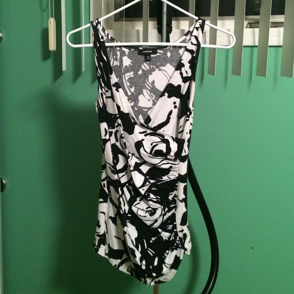 Express party top - Picture 2 of 4