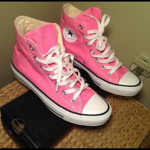 High top pink converse