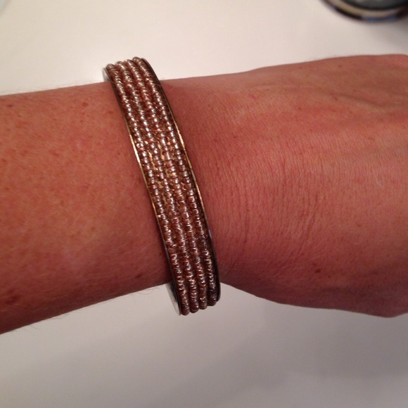 ❌SOLD❌Banana Republic beaded bracelet - Picture 3 of 4