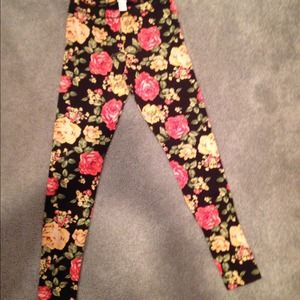 Forever 21 floral patterned leggings