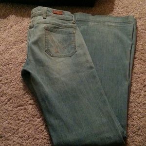 Size 27. Fabulous Denim. Almost too right.
