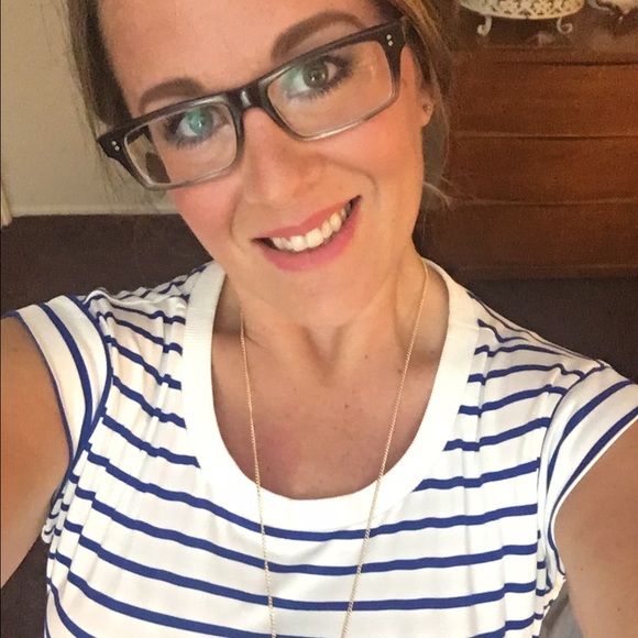 Buyer & Seller: Boutique and pre-loved Pieces❤️ - Picture 4 of 4