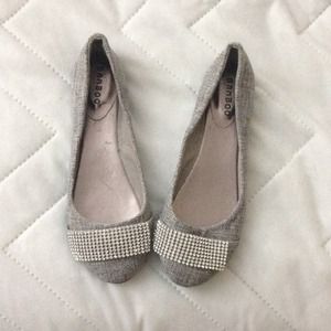 Basic flats. Never worn, but no tags or box.