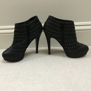 Ankle black boots