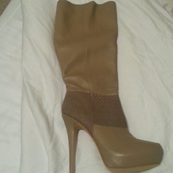 Taupe boots