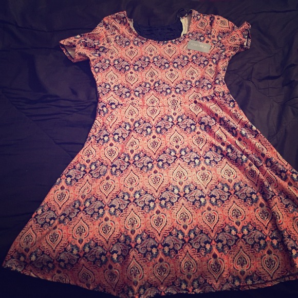 Forever 21 pattern dress 👗