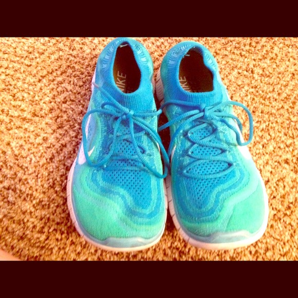 Nike Flyknit Free 5.0 Nike+ technology