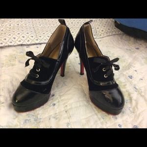 GORGEOUS RED BOTTOM BLACK PLATFORM SHOES SZ 7.5