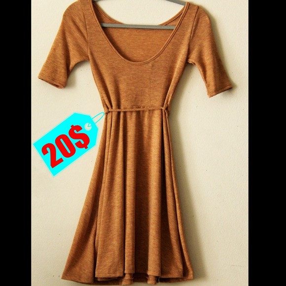 Super comfy and cute orange cream dress - Picture 1 of 1