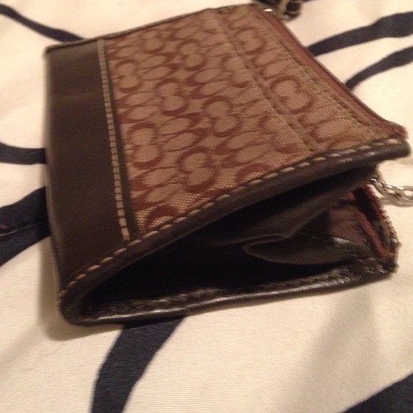 Coach small wallet/ change purse- authentic! - Picture 2 of 3