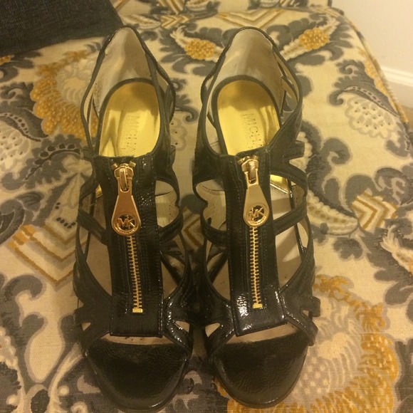 Michael Kors black heels