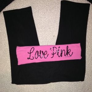 VS "Love Pink" yoga pants 💕